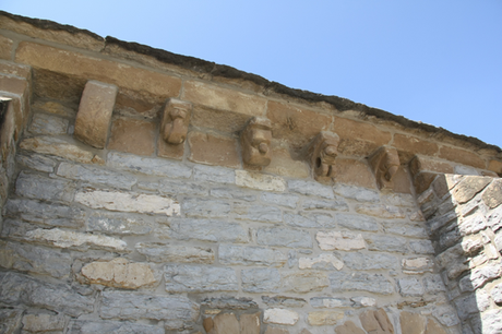 Edén en Larraya, Navarra
