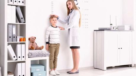 Retraso de crecimiento en niños: causas síntomas y tratamientos Retraso de crecimiento en niños: causas síntomas y tratamientos