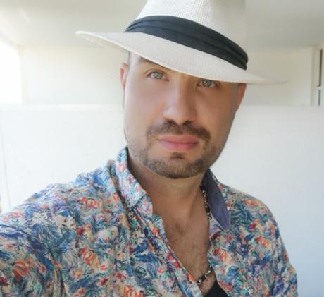 El cantautor y compositor Erre lanza su single debut como solista: Viernes ERRE 20124