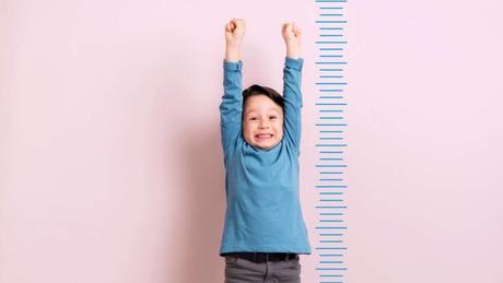 Cómo estimar la altura futura de tu hijo y los factores que influyen en ella