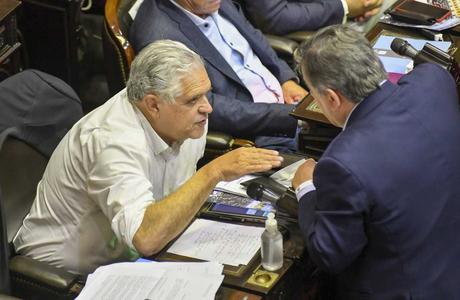 Dieta de legisladores: Ricardo López Murphy, “el traidor” le habla al ¿cobarde?