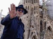 Burton visita Sagrada Familia deleita Barcelona exposición inmersiva