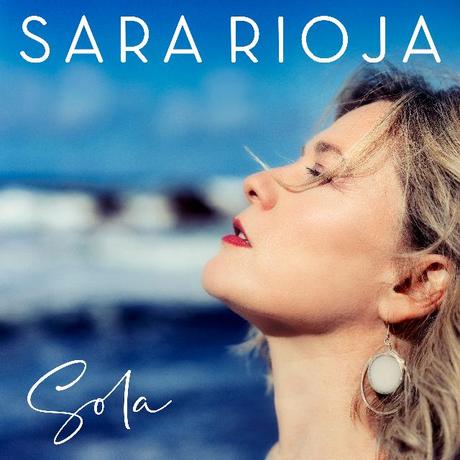 Sara Rioja le da continuidad a su single Sola