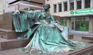 Sobre la Historia como pasado en construcción