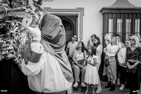 VIERNES SANTO EN ARAHAL: ESPERANZA Y SANTO ENTIERRO