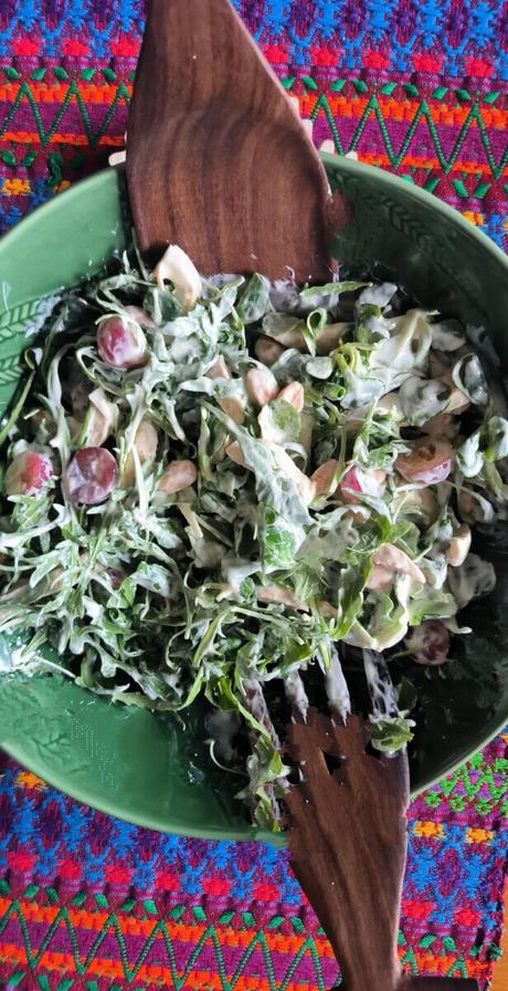 Ensalada de pollo con uvas y almendras Ensalada de pollo con uvas y almendras