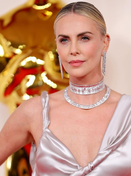 Los Looks de los Oscars 2024: los mejores looks de belleza y peinados.