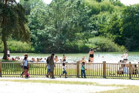 15 mejores cosas para hacer en Châteauroux (Francia) Base Nautique de Belle-Isle