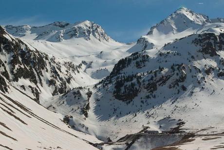 Explora la Majestuosidad de la Cordillera de los Andes