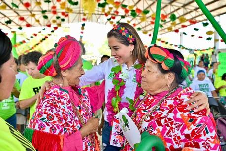 Ruth González se compromete a impulsar la infraestructura en la Huasteca Potosina desde el Senado