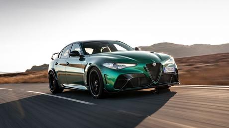 Alfa Romeo en el futuro: alternativas. 4