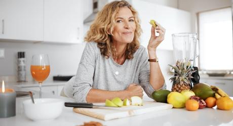 Una dieta más saludable está relacionada con un ritmo de envejecimiento más lento y un menor riesgo de demencia, según un estudio Una dieta más saludable está relacionada con un ritmo de envejecimiento más lento y un menor riesgo de demencia, según un estudio