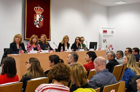 Un equipo de la UCLM se clasifica entre los diez mejores de la fase oral en la ‘Moot Court’ de Derecho de la UE