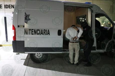 En operativo nocturno trasladan a 13 reos del penal de La Pila