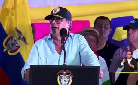 Petro Propuso Convocar a una Asamblea Nacional Constituyente