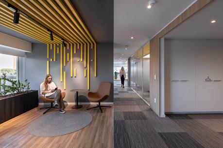 Oficinas Exness, Montevideo / Contract Workplaces