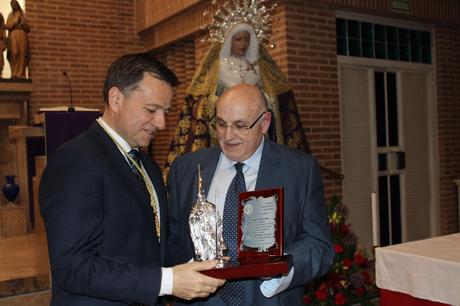 La Cofradía de Nuestra Señora del Calvario nombra Cofrade de Honor a la Policía Local de Albacete