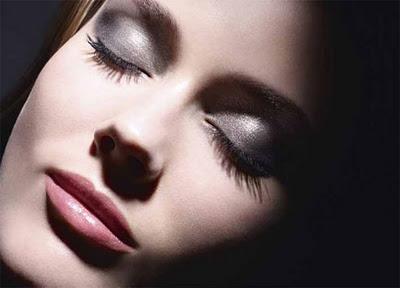 Cuidado y maquillaje de ojos