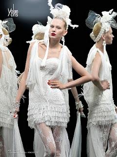 YolanCris y su colección más femenina de vestidos de novia 2012 “LE TRE GRAZIE”
