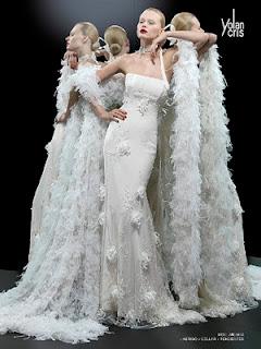 YolanCris y su colección más femenina de vestidos de novia 2012 “LE TRE GRAZIE”