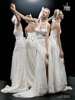 YolanCris y su colección más femenina de vestidos de novia 2012 “LE TRE GRAZIE”