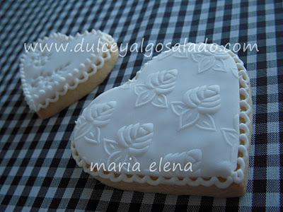 Galletas decoradas..corazones.blanco total!!