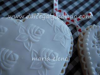 Galletas decoradas..corazones.blanco total!!
