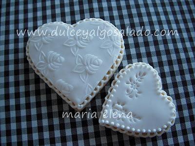 Galletas decoradas..corazones.blanco total!!