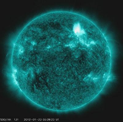 Nueva tormenta solar, esta vez lejos de la Tierra... Por ahora