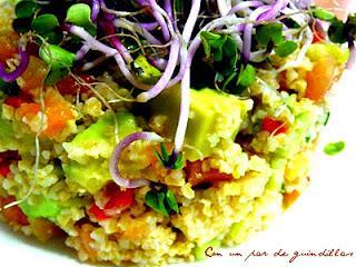 Ensalada de bulgur y aguacate