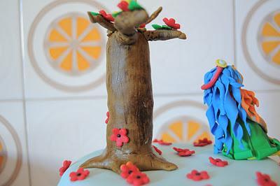 Hada bajo el arból....