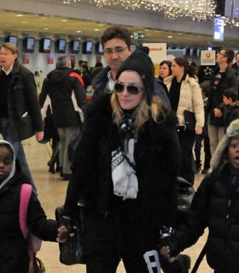 Madonna adora sus gafas Hogan. Descubre aquí cómo conseguirlas