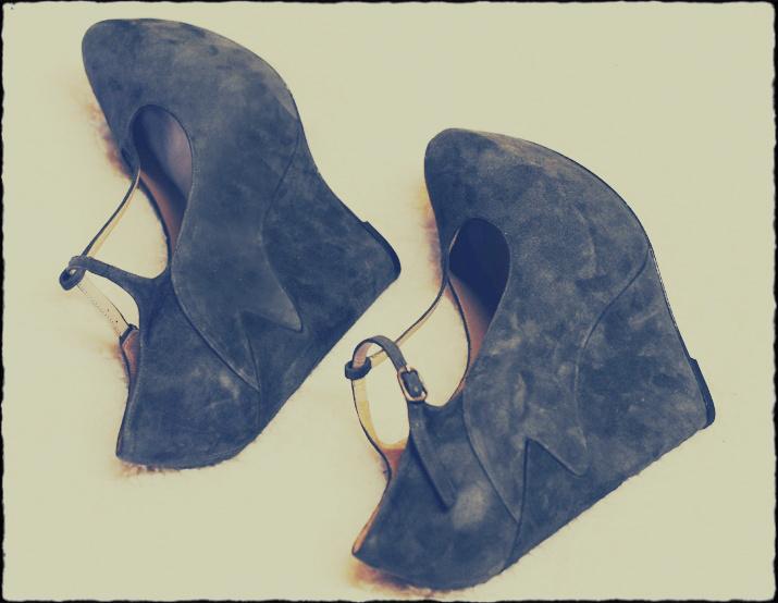 New in: Grey wedges