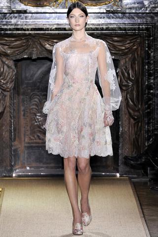 VALENTINO Alta Costura primavera-verano 2012: La vuelta de la mujer princesa