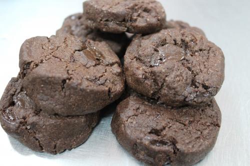 Galletas de chocolate-cilantro o “galletas de la paz”