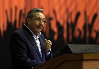 Raúl Castro: Promover la mayor democracia, dando el ejemplo desde el Partido [+ videos]
