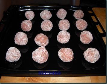 Albóndigas al horno en salsa de tomate