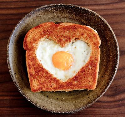 TOSTADA PARA SAN VALENTÍN desayuno san valentin