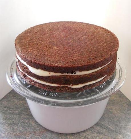 Decorar una tarta con rosas