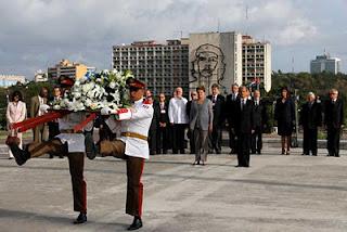 Presidenta de Brasil rinde honores a José Martí [+ fotos]
