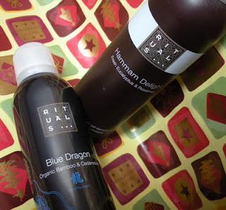 Espumas de ducha RITUALS y FELIZ AÑO