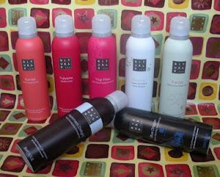 Espumas de ducha RITUALS y FELIZ AÑO