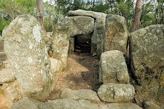 Dolmen Megalítico Cova d'en Daina en Ssanta Cristina d'Aro