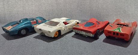 Cuatro autos de carrera de mi infancia de tres marcas diferentes