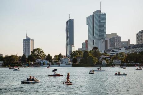 Barcos, hidropedales y tablas de remo en Viena