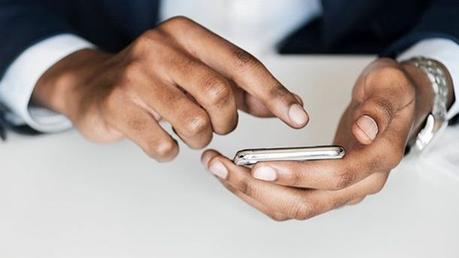Cómo abrir la puerta con tu teléfono Cómo abrir la puerta con tu teléfono