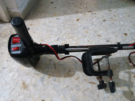 Trucos sencillos para reparar un motor fueraborda eléctrico Sevylor