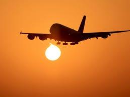 Un eclipse solar total lleva a la Administración Federal de Aviación a emitir una advertencia a aviones y pilotos Un eclipse solar total lleva a la Administración Federal de Aviación a emitir una advertencia a aviones y pilotos