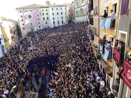 El mal tiempo cancela la procesión Camino del Calvario de Cuenca y 2.500 turbos silenciarán sus tambores