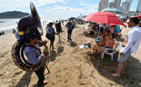 Artistas de Mazatlán convocan a establecer récord Guinness con la tocada de banda sinaloense más grande
